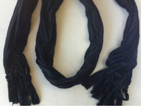 Black 5' Scarf With 6 Pieces