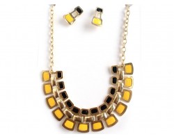 Black Yellow Tab Gold Chain Link Necklace Set