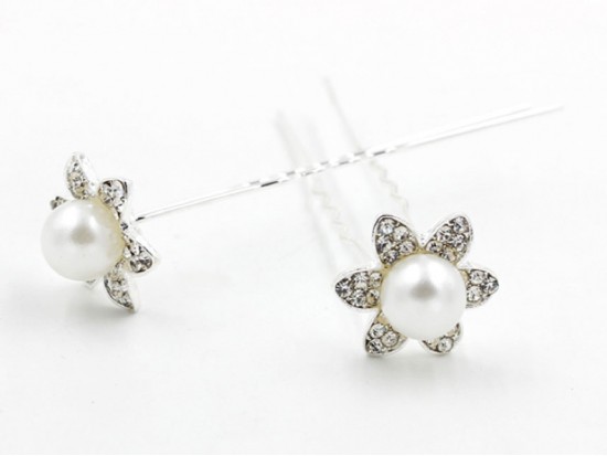 Pearl Crystal 6 Point Daisy Hair Pin 12 pc