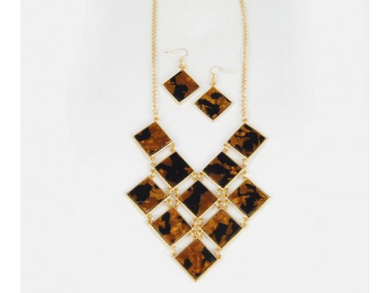 Gold Plate Diamond Tortoise Bib Pendant Necklace Set Gold Plate Diamond Tortoise Bib Pendant Necklace Set