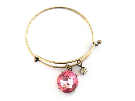 Pink Rose Cabochon Gold Wire Bracelet Pink Rose Cabochon Gold Wire Bracelet