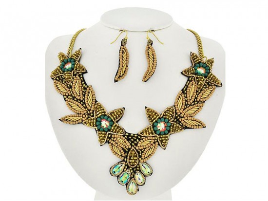 Ivory Seed Bead Flowers Crystal Collar Necklace Set