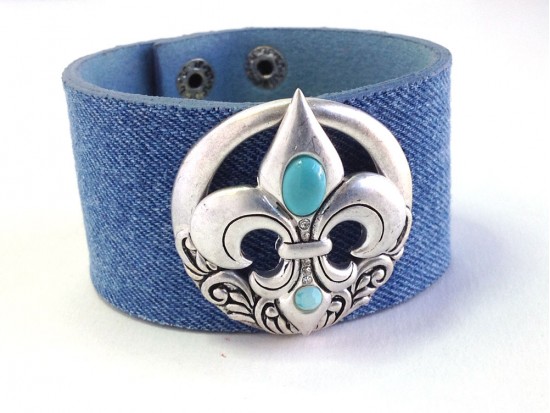 Blue Denim Fleur de Lis Turquoise Snap Bracelet