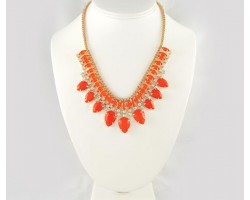 Hyacinth Tiered Teardrop Box Link Necklace Set
