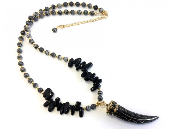 Tiger Agate Black Stone Nugget Horn Necklace Tiger Agate Black Stone Nugget Horn Necklace