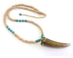 Turquoise Beige Wood Beads Claw Necklace